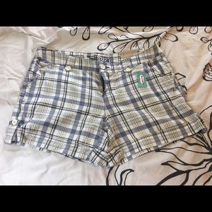 Plus size 18 plaid shorts, NWT